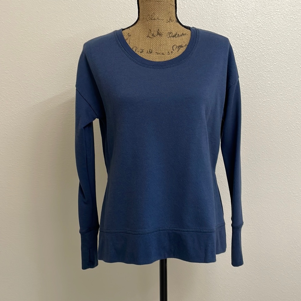 Basic Crewneck Pullover